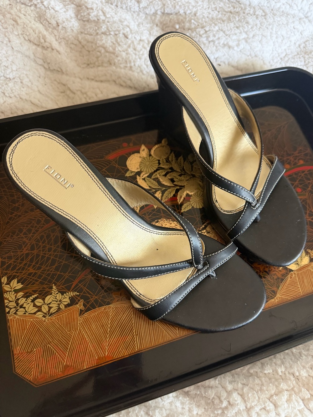 Fioni y2k Black Leather Toe-Loop Heeled Mules